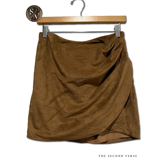Abercrombie & Fitch Dresses & Skirts - Abercrombie & Fitch Vegan Suede Mini Skirt Wrap Western Boho Size Medium
